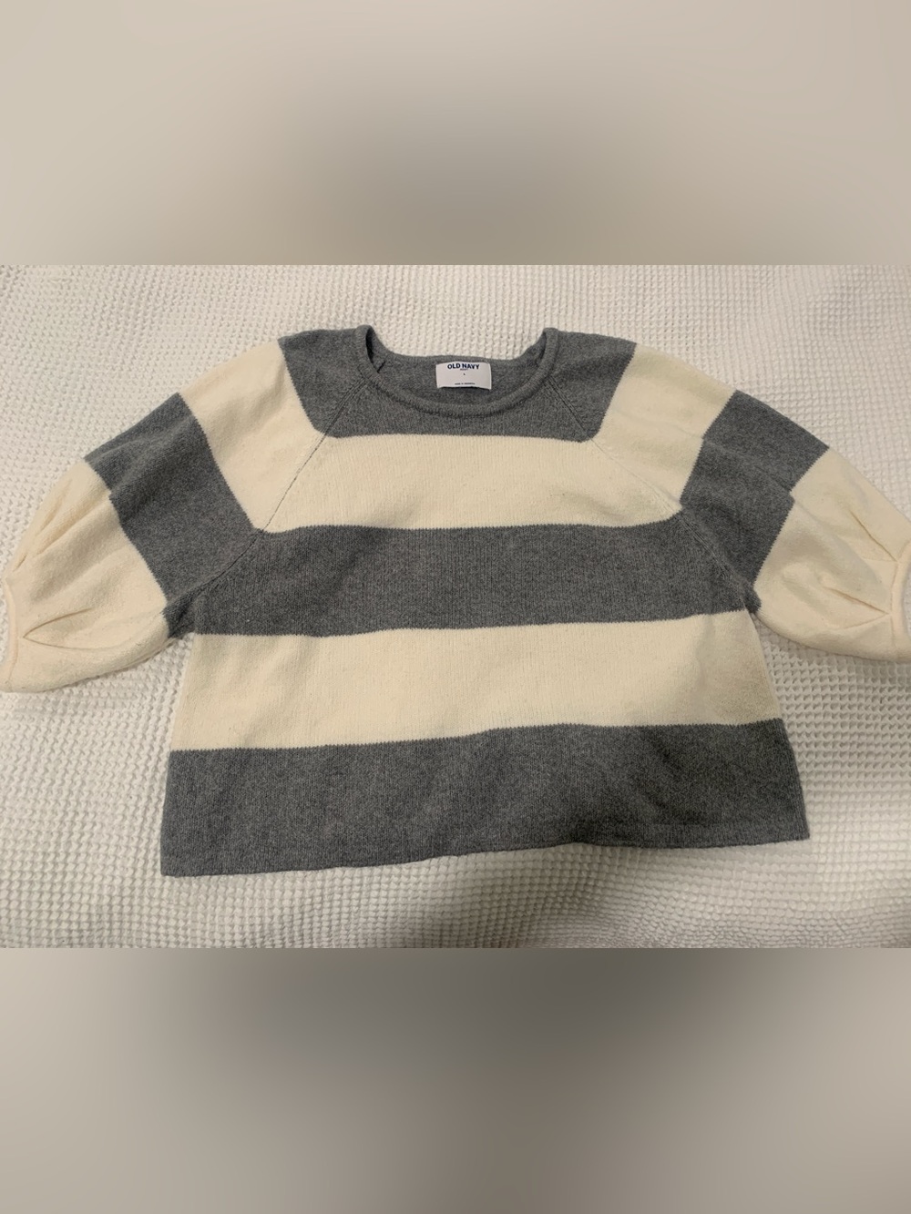 Cute Old Navy short sleeve striped sweater.